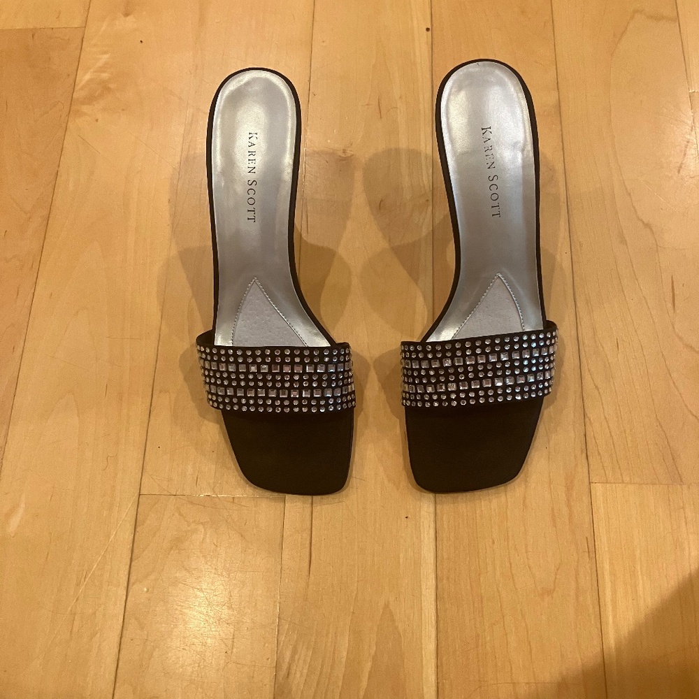 Rhinestone sandels